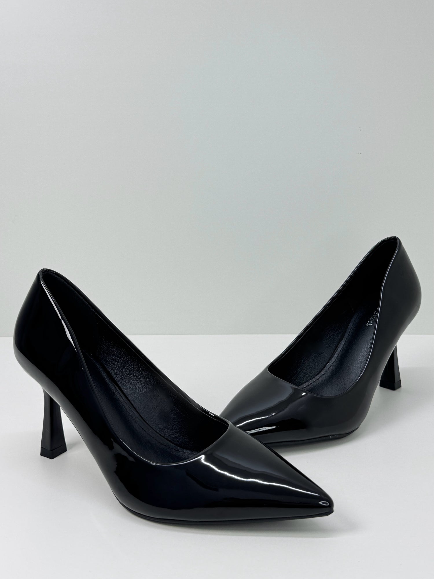 GABRIELLA - Décolleté