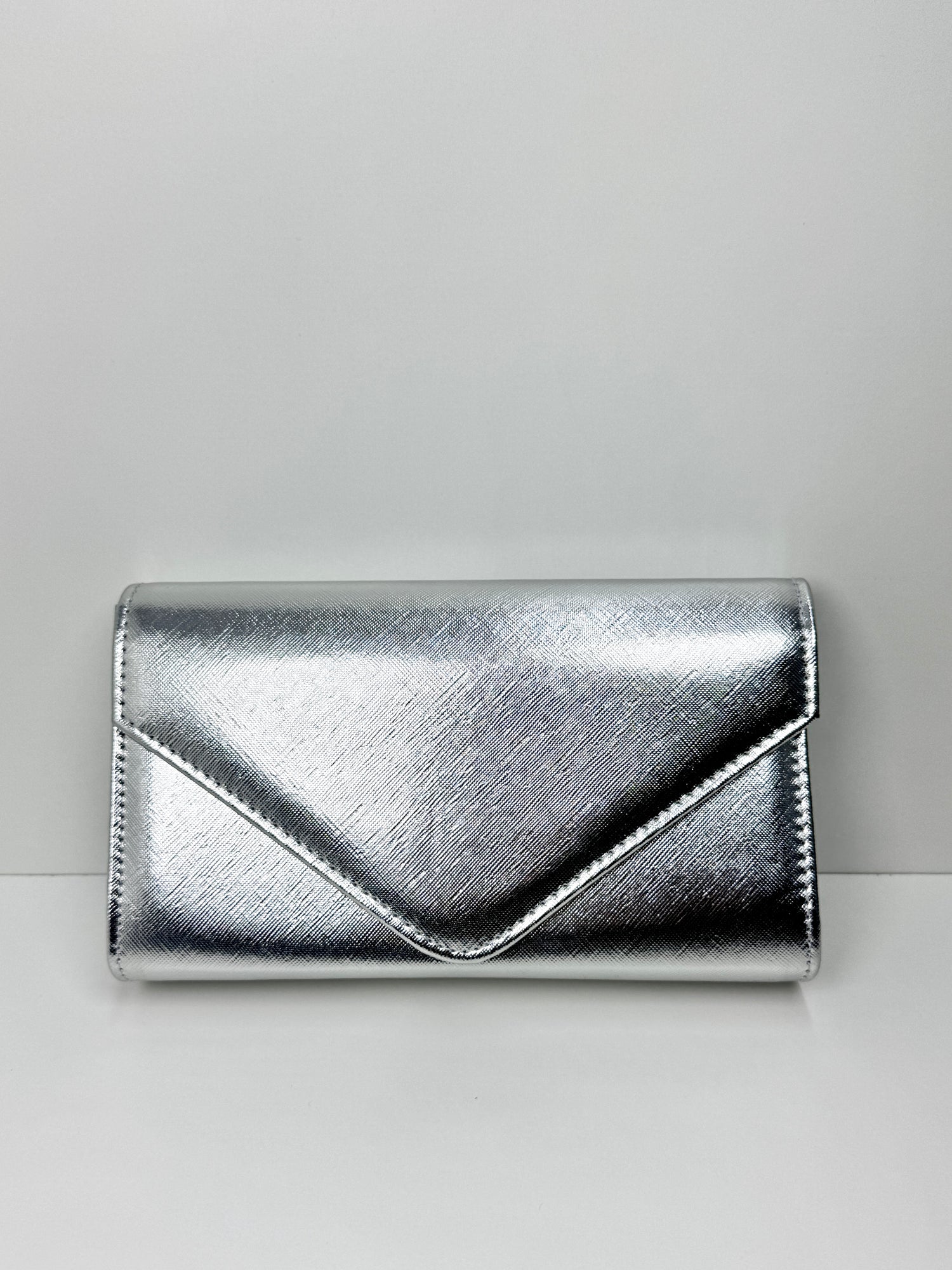 ALEXANDRITE - Clutch lucida